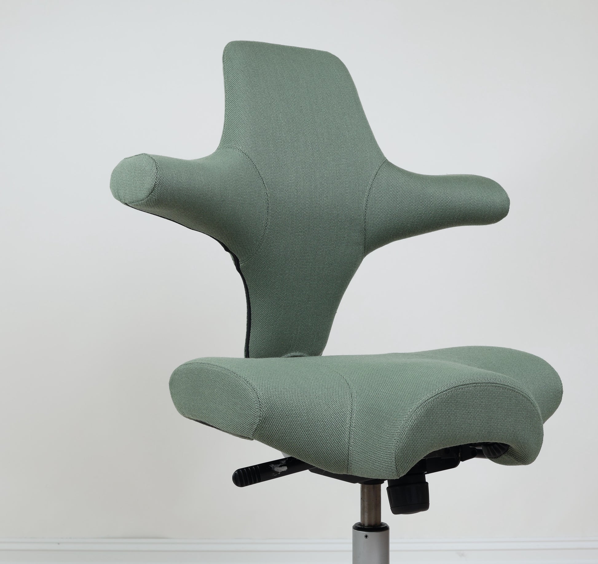 HÅG Capisco 8106 (#76) – Grønn Gandal 930