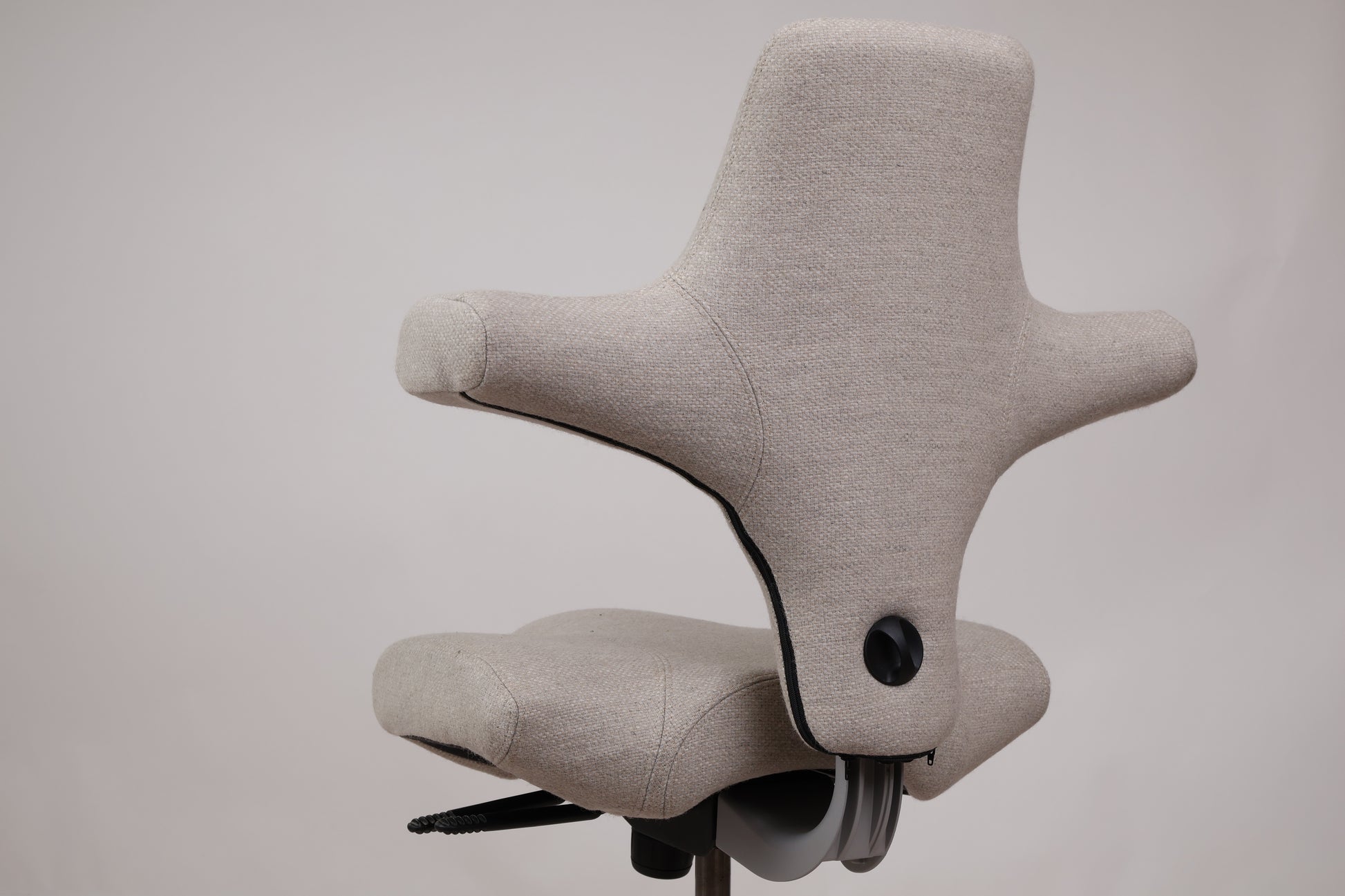 HÅG Capisco 8106 (#131) – Beige Amdal 325