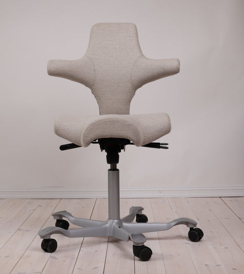 HÅG Capisco 8106 (#131) – Beige Amdal 325