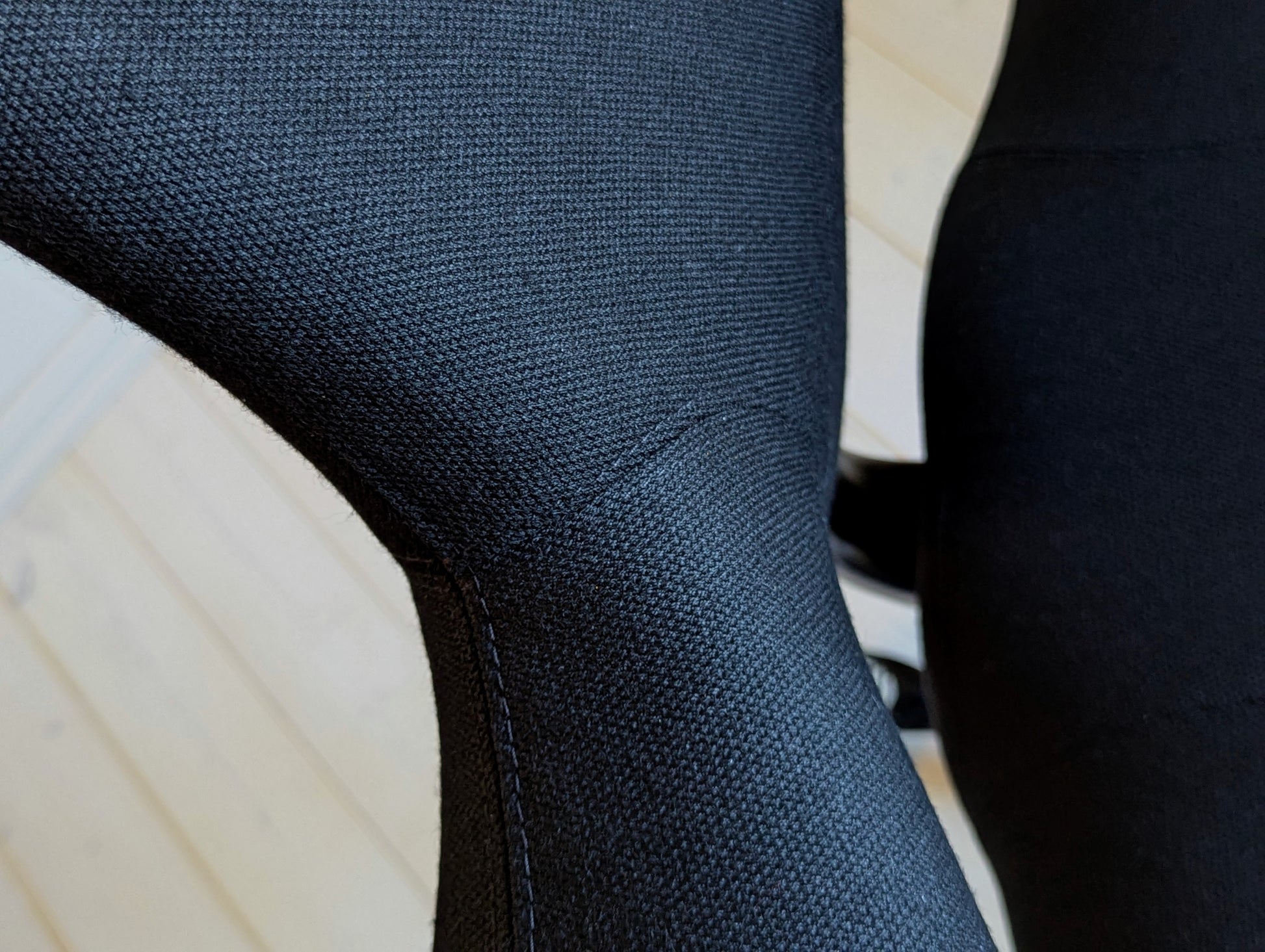 HÅG Capisco 8106 (#86) – Black Premium Wool, Bestseller